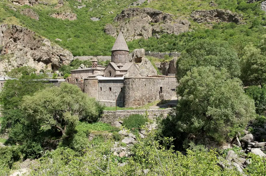 صومعه گقارد (Geghard)
